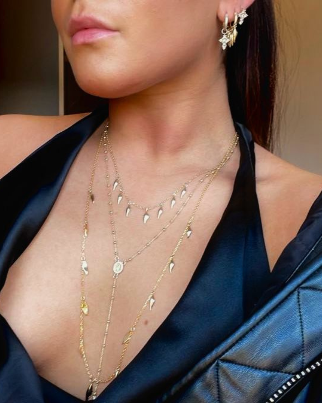CAPE OF FEATHERS NECKLACE GRANDE