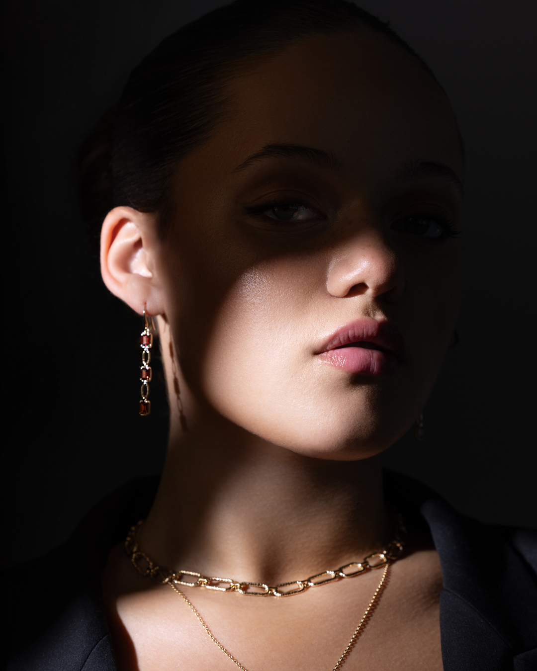 NEXUS CRYSTAL NECKLACE